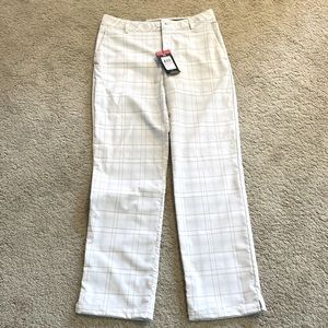 Mens Under Armour Heat Gear golf pants. Size 32. NWT.